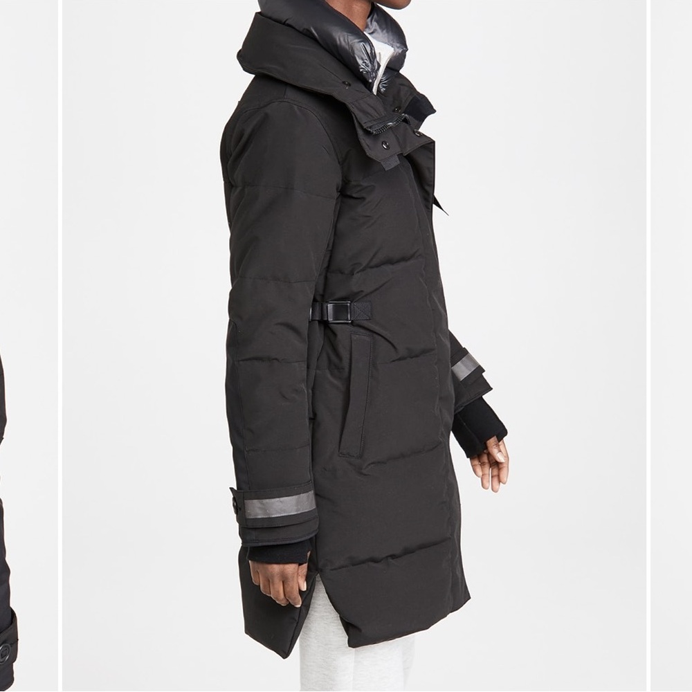 CANADA GOOSE DOWN COAT - Picture 4 of 13
